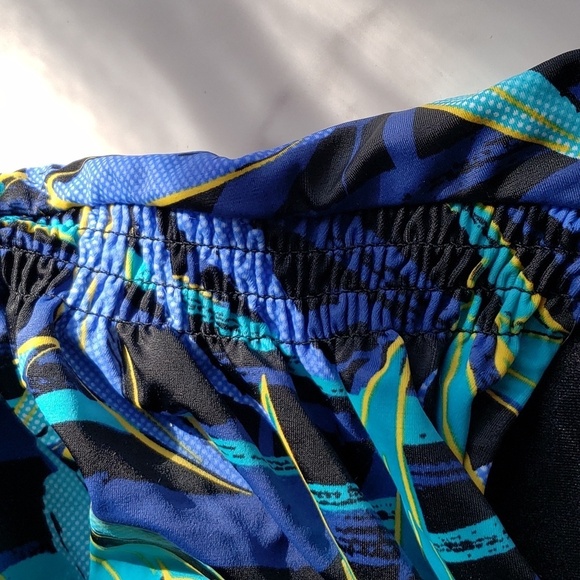 AMAVI Over The Shoulder One Piece Swimsuit in Multi Blue Size 16 NWOT - Picture 6 of 12